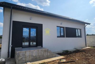 Casă cu 4 camere cu Teren 300 Mp în Domnești - 7