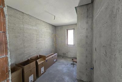 Casă cu 4 camere cu Canalizare în Central - 13