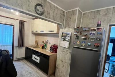 Apartament 3 camere modern, zona centrala, parter- Siret - 9