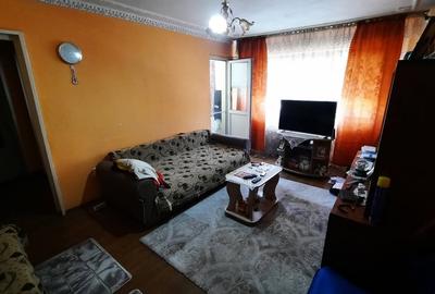 Apartament cu 2 camere semidecomandat în Viziru 1 - 2