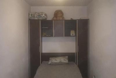 Apartament cu 3 camere semidecomandat în Poiana Sărată - 3