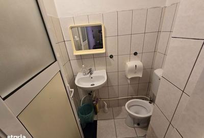 Spațiu comercial, de 45 mp, în Baza 3