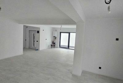 Casă cu 5 camere cu Teren 175 Mp în Tineretului - 17