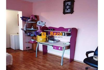 MARGEANULUI BUZOIENI 4 CAMERE 2 BALCOANE 96 MP ETAJ 8/10 BLOC 1986 - 7