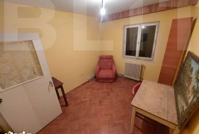 Apartament cu 3 camere semidecomandat în Central - 11
