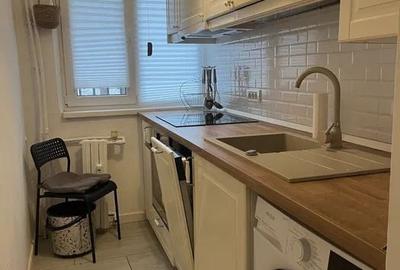 Apartament cu 2 camere semidecomandat, mobilat în Casa de Cultură