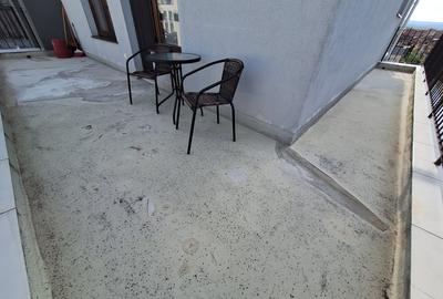 Apartament cu 3 camere semidecomandat, mobilat în Florești - 3