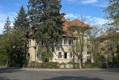 Casă individuală cu 20 camere cu Teren 395 Mp în Primăverii - 9