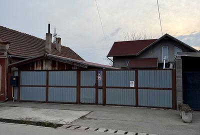 Casă cu 4 camere cu Teren 762 Mp în Central