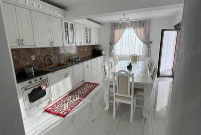 Casă cu 5 camere în Dezmir - 8