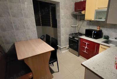 Apartament cu 3 camere decomandat în Exterior Vest - 2