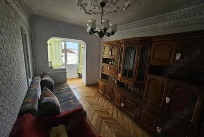 Apartament 3 camere decomandat - 1