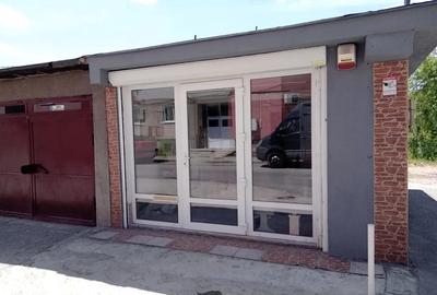 Inchiriez spa?iu comercial, zona pia?a centrala - 4