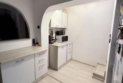 Vand apartament Apartament cu 2 camere de vanzare - Centru, Zalau (str. Crisan) - 1