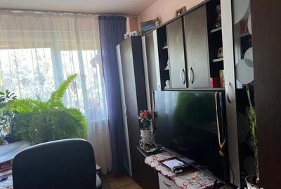 Inchiriez apartament 2 camere - 1