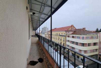 Garsonieră decomandată în Central - 5