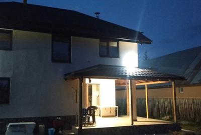 Casă cu 4 camere în Izvoarele - 14