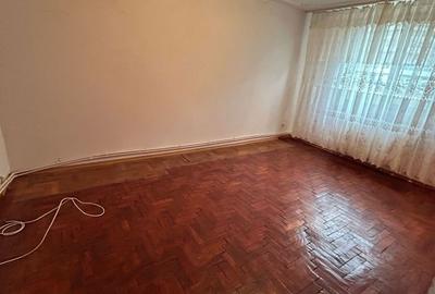 Apartament cu 3 camere decomandat în Central - 3