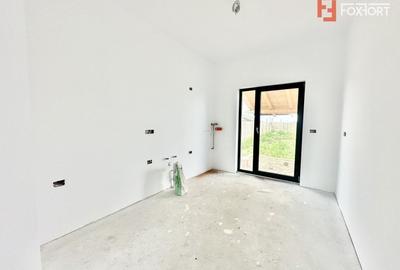 Casa individuala cu 4 camere - Toate utilitatile + Asfalt - Mosnita Noua - 10