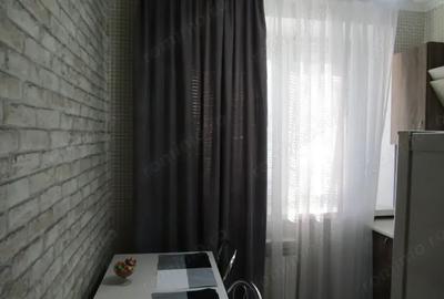 Garsonieră decomandată în Astra