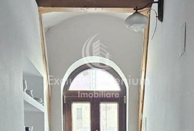 Universitate Birouri  / Piata Rosetti Mansarda Vila - 11