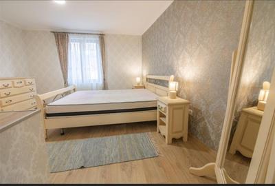 Apartament cu 2 camere decomandat în Schei - 7