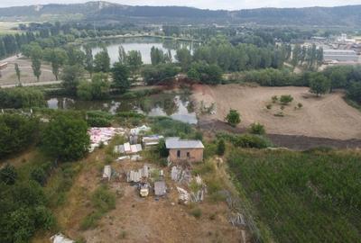 Teren Construcții intravilan de 636 mp, în Luna - 9