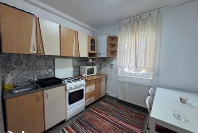 Apartament cu 3 camere decomandat în Mărăcineni - 6