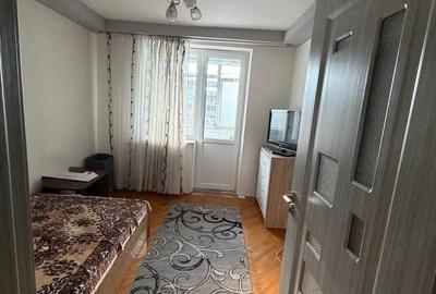 Apartament cu 3 camere semidecomandat în Central - 4