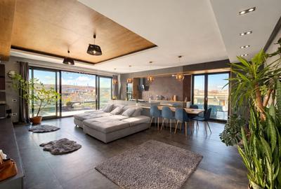 Apartament cu 3 camere semidecomandat, mobilat în Borhanci