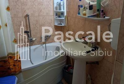 Apartament cu 3 camere în Central - 4