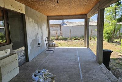 Casă cu 2 camere cu Teren 3442 Mp în Rusănești - 2