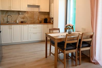 Apartament cu 2 camere decomandat, mobilat în Aradului