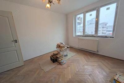 Orizont - MegaImage, Apartament 3 camere, decomandat, etaj 3 din 4 - 9