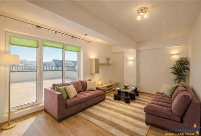Penthouse cu 2 camere decomandat, mobilat în Tractorul - 1