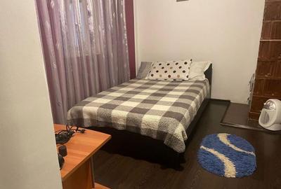 Casă cu 4 camere în Central - 1