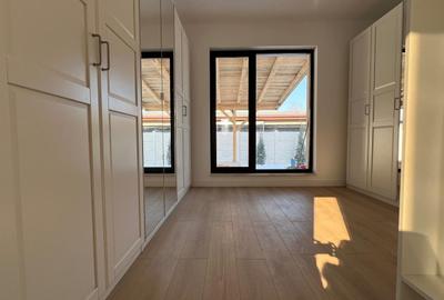 Casă individuală P+E cu living pe două niveluri, curte 360 mp - 2