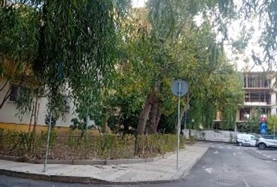 Apartament cu 4 camere decomandat în Doamna Ghica