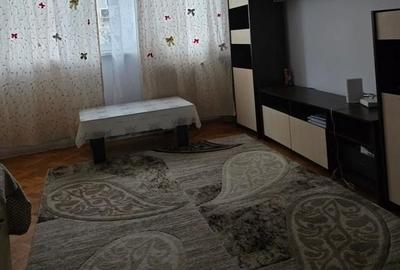 Apartament cu 2 camere semidecomandat, mobilat în Circumvalațiunii