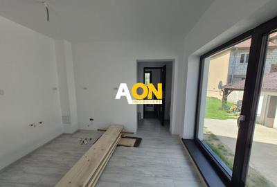 Casă individuală cu 6 camere cu Canalizare în Central - 23