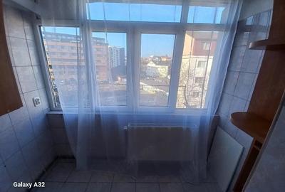 Garsonieră decomandată în Tătărași - 4