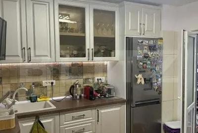 Apartament cu 4 camere decomandat, mobilat în Central - 4