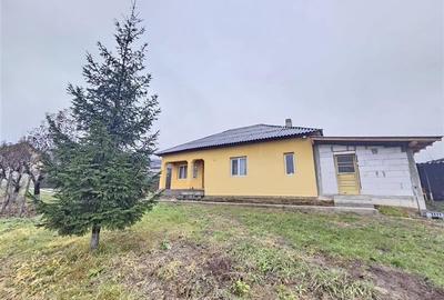 Casă individuală cu 3 camere în Exterior Sud
