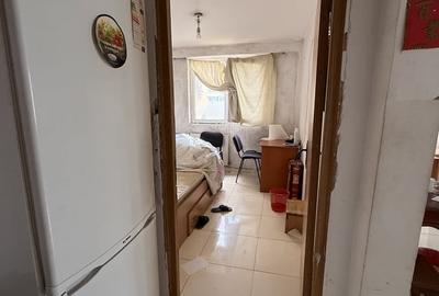 Apartament cu 3 camere semidecomandat în Tei - 6