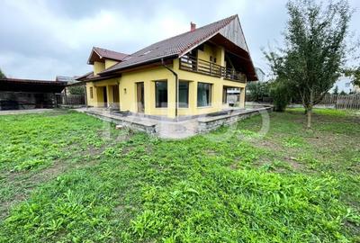 De vanzare casa individuala cu teren de 1012 mp situata in Gheorgheni De vanzare casa individuala cu teren de 1012 mp situata in Gheorgheni - 1