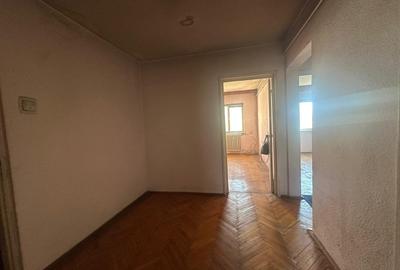 Vanzare apartament 3 camere Centru - 6