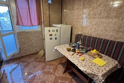 Apartament cu 3 camere semidecomandat în Sud - 5