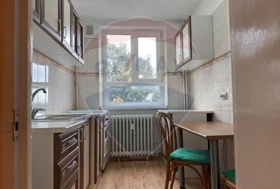 Apartament cu 2 camere de vanzare, strada Bucegi, zona Narcisa - 6