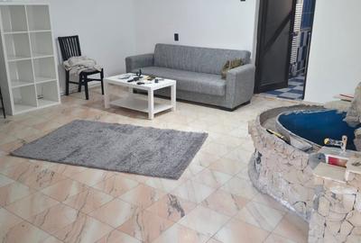 Apartament cu 3 camere decomandat în 16 Februarie - 1