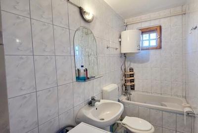 VANZARE 2 CAMERE - ORAS GAESTI - BLOC 29 - 3